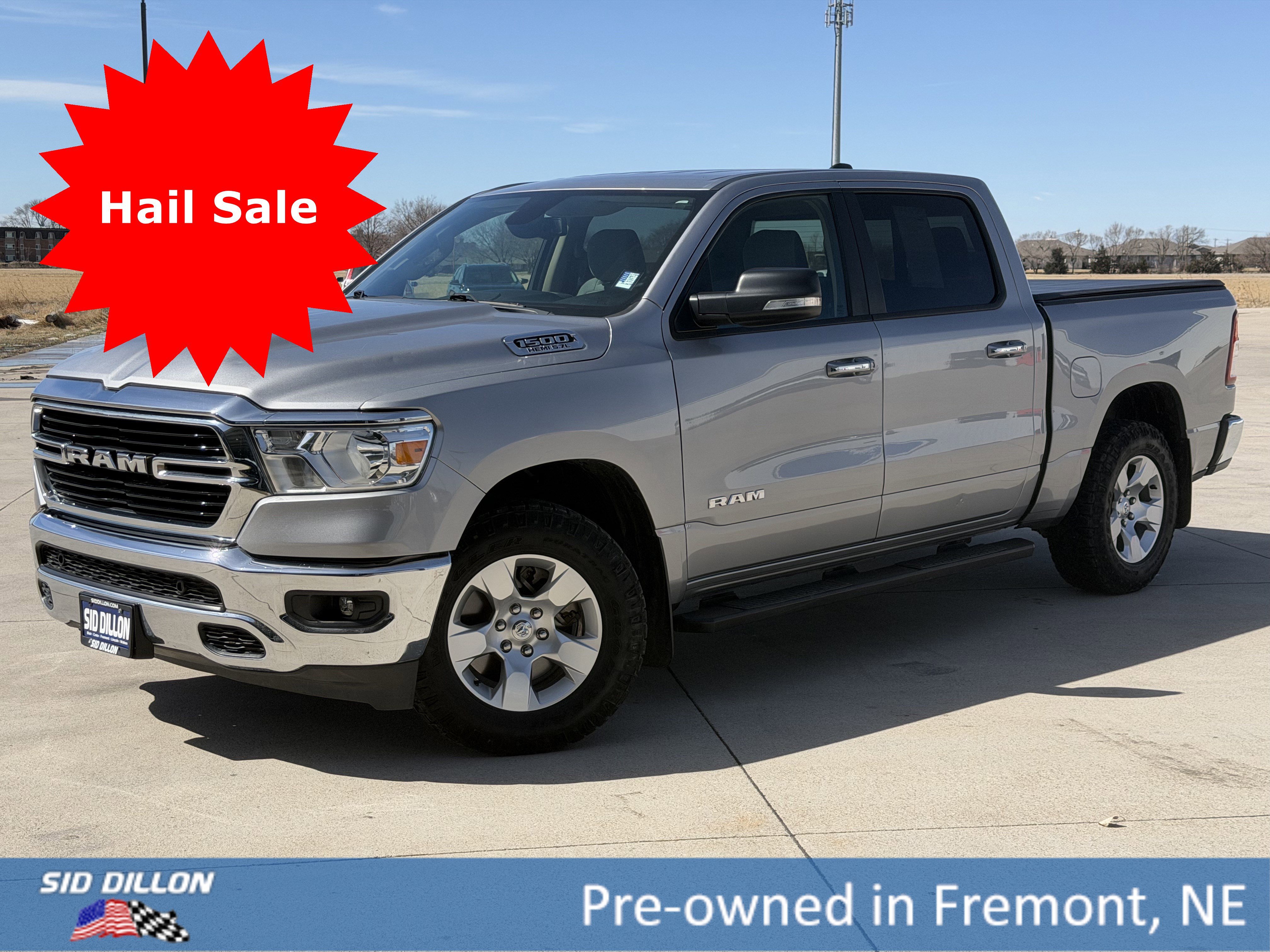 2019 RAM 1500 Big Horn/Lone Star 4x4 Crew Cab 5'7's photo