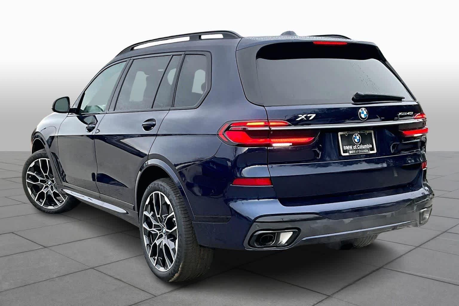 Used 2026 Tanzanite Blue II Metallic BMW xDrive40i image 12