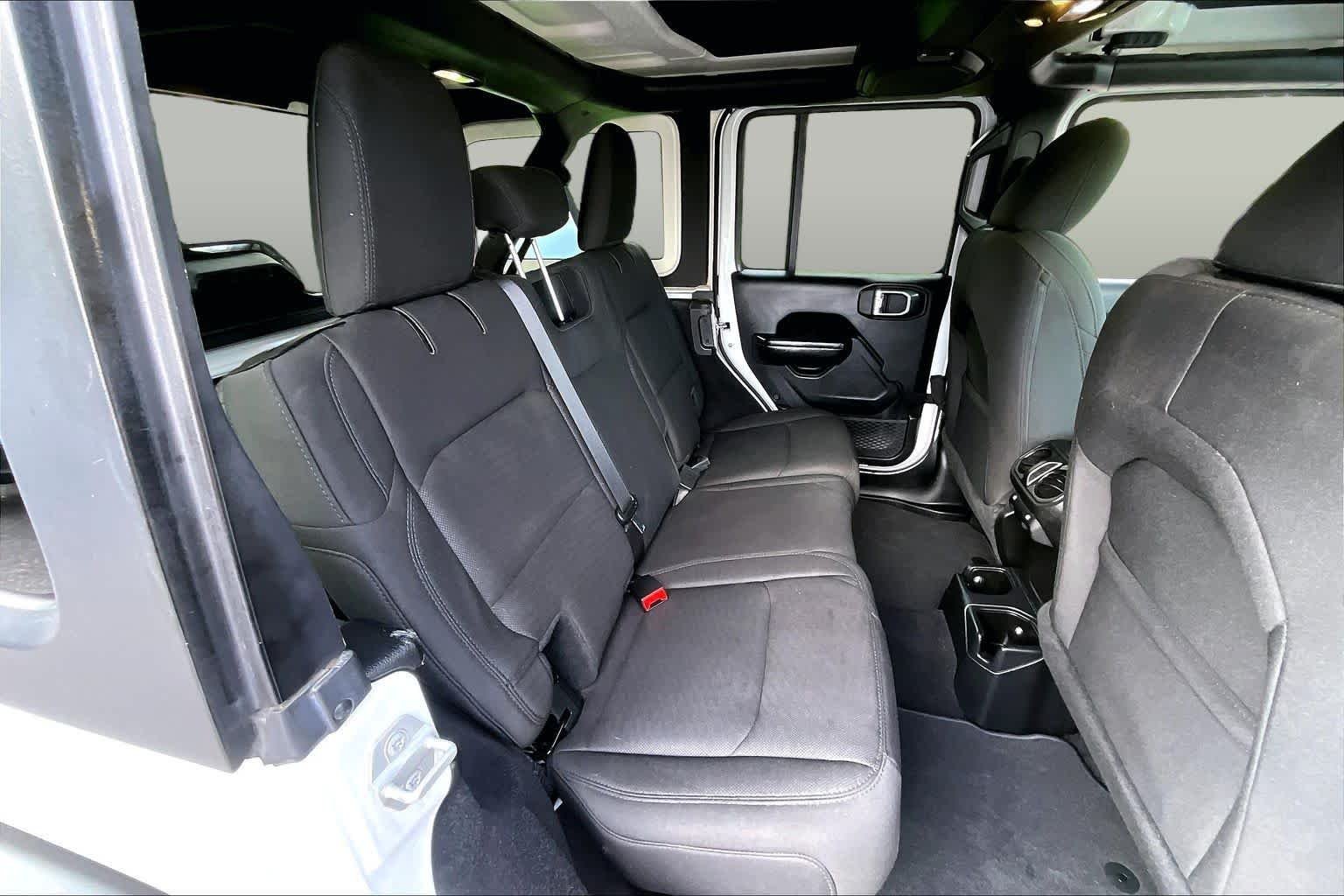 Used 2019 Bright White Clearcoat Jeep Sport Altitude image 18