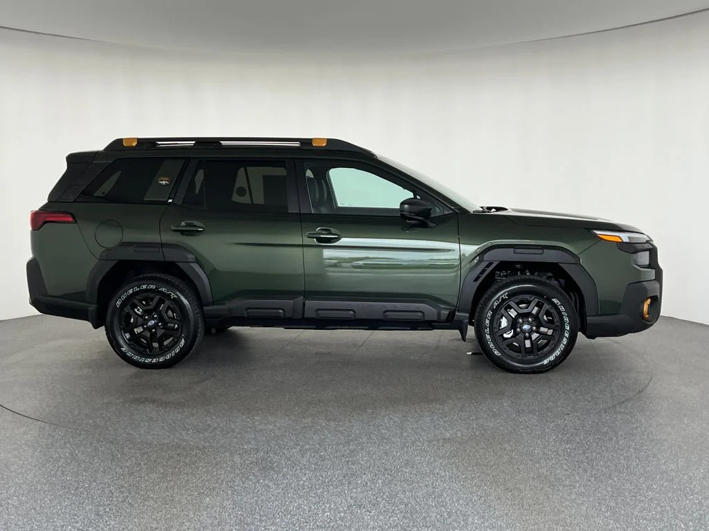 New 2026 DEEP EMERALD GREEN PEARL Subaru Wilderness image 2