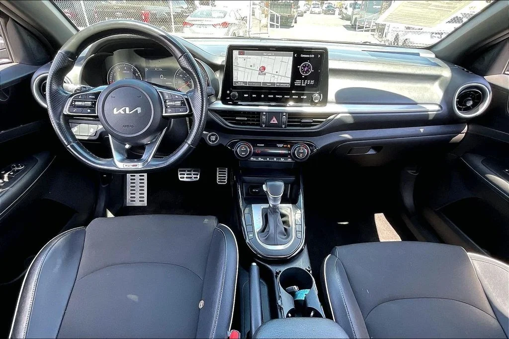 Used 2023 Aurora Black Pearl Kia GT-Line image 14