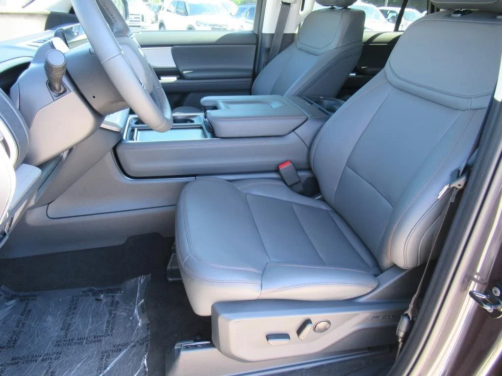 2025 Ford Expedition MAX Active - Photo 16