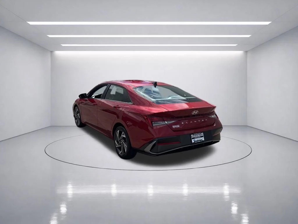 Used 2024 Ultimate Red Hyundai SEL image 18