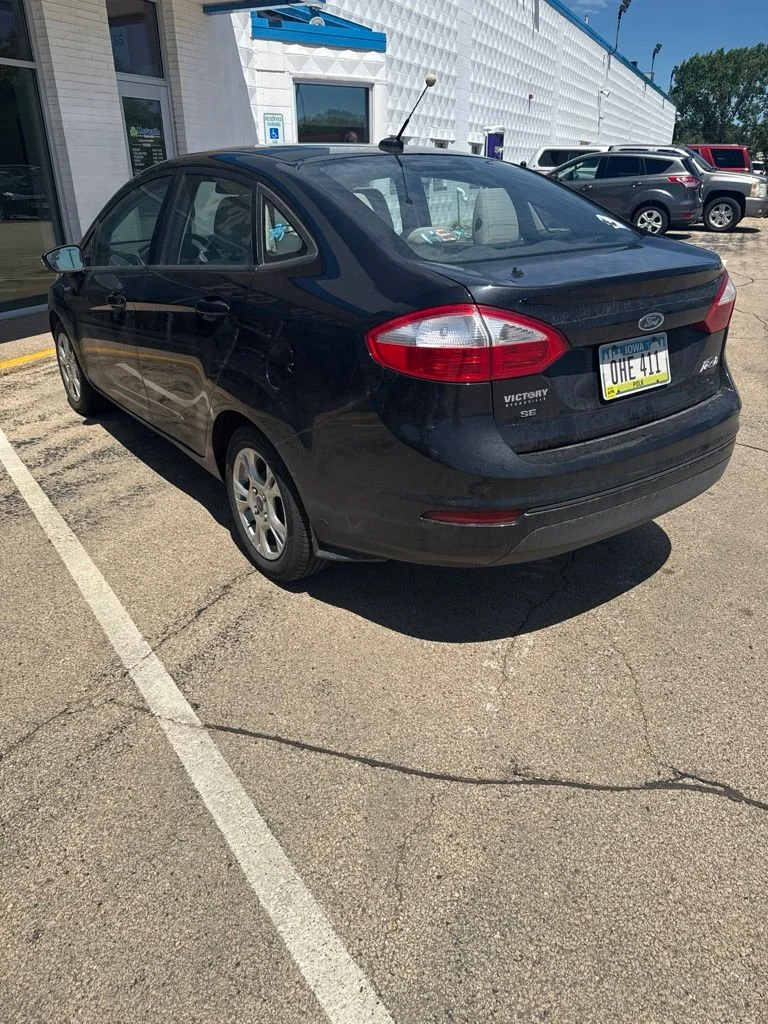 Used 2014 Black Ford SE image 6