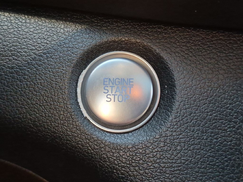 Used 2020 Gray Hyundai SEL image 17