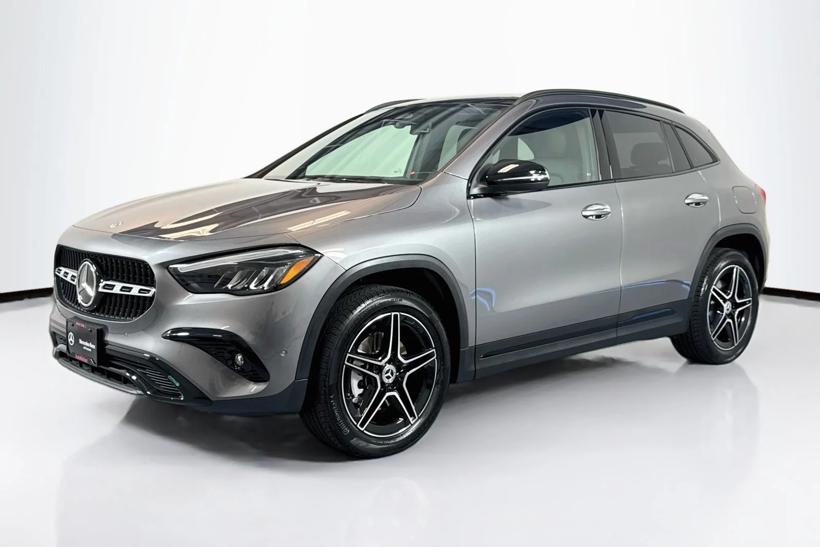 Used 2026 Mountain Grey Metallic Mercedes-Benz GLA 250 image 1