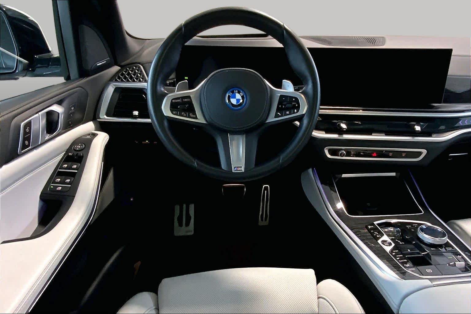Used 2024 Mineral White Metallic BMW xDrive50e image 5