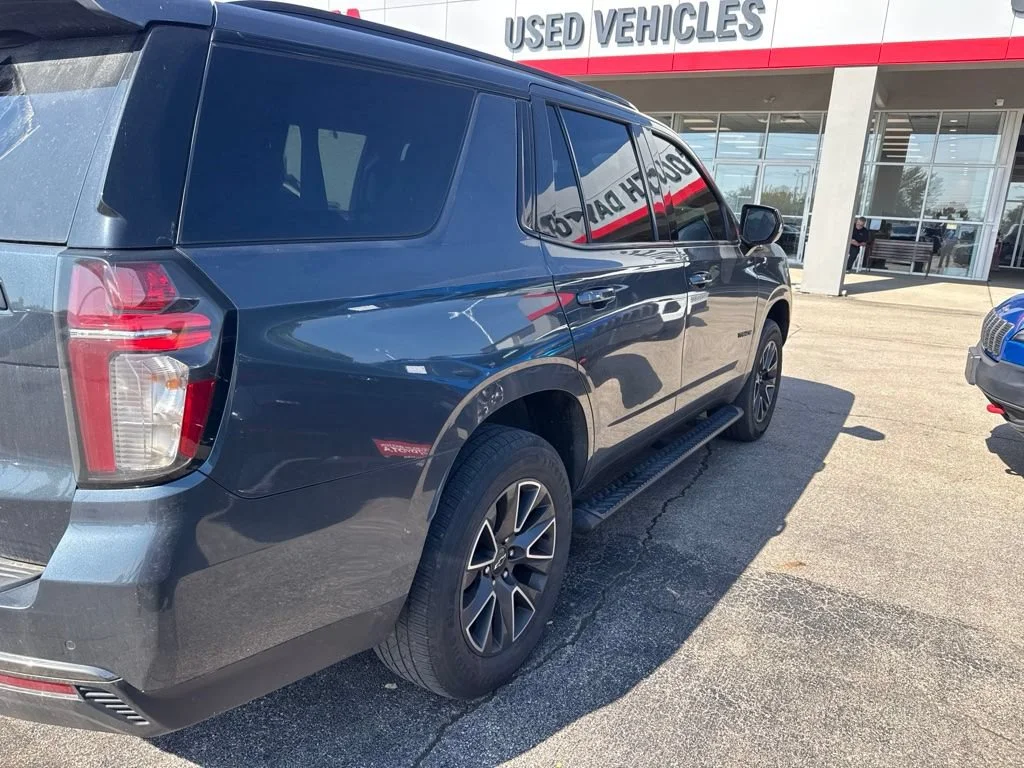 Used 2021 Black Chevrolet Z71 image 3