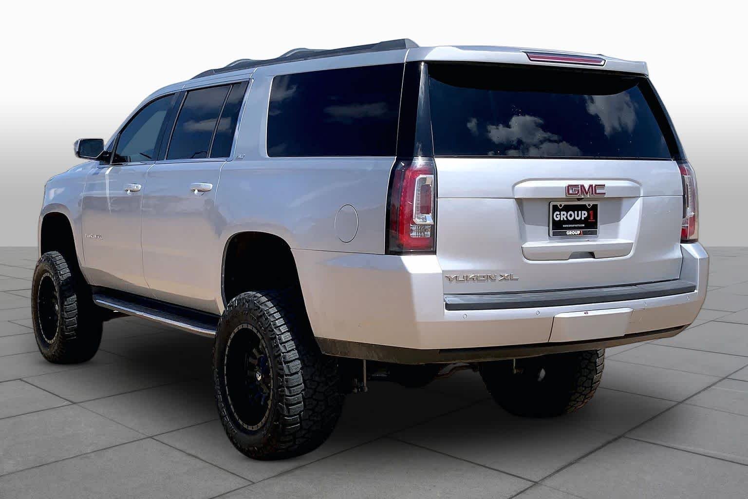 Used 2019 Quicksilver Metallic GMC SLT image 12