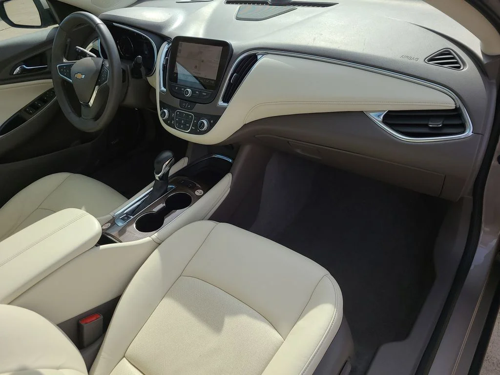 Used 2024 Gray Chevrolet LT image 11