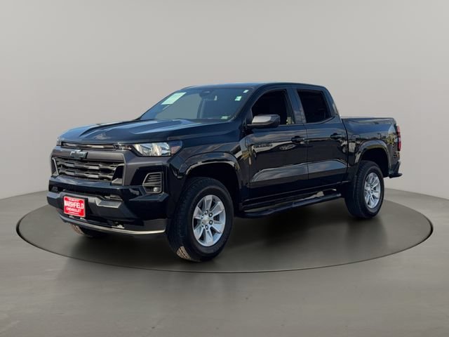 Used 2023 Black Chevrolet LT image 3