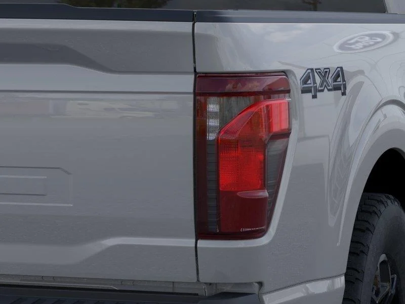 New 2026 Avalanche FORD XLT image 21