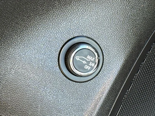 Used 2023 White Buick Essence image 21