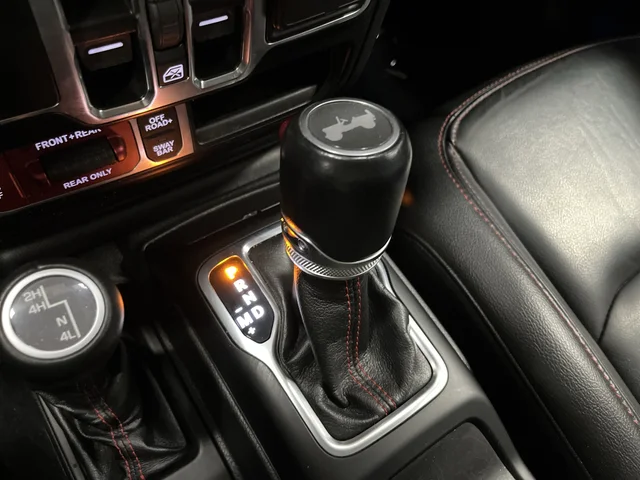 Used 2022 Blue Pearl Jeep Unlimited Rubicon image 19
