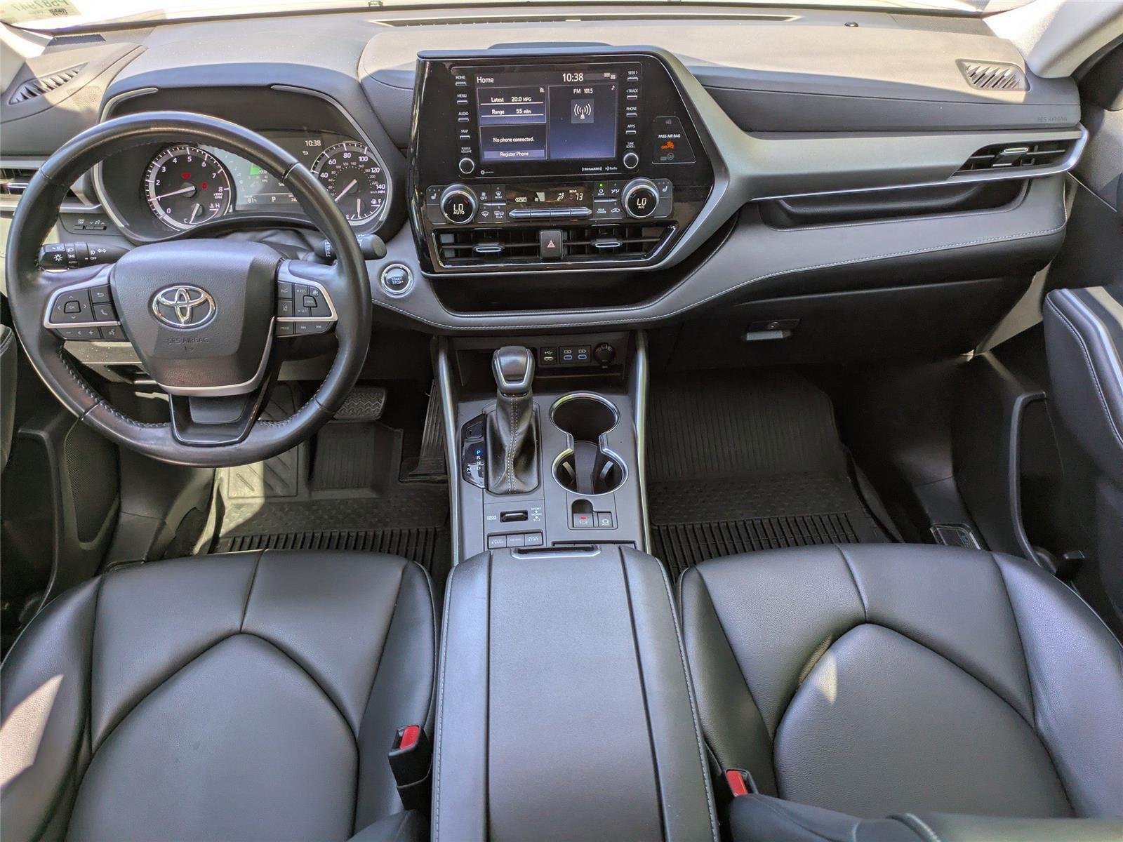 Used 2022 Wind Chill Pearl Toyota XLE image 18