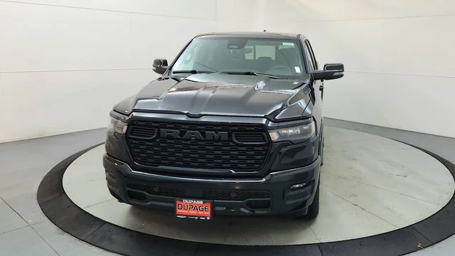 New 2026 Diamond Black Crystal Pearl-Coat Exterior Paint RAM Big Horn/Lone Star image 2