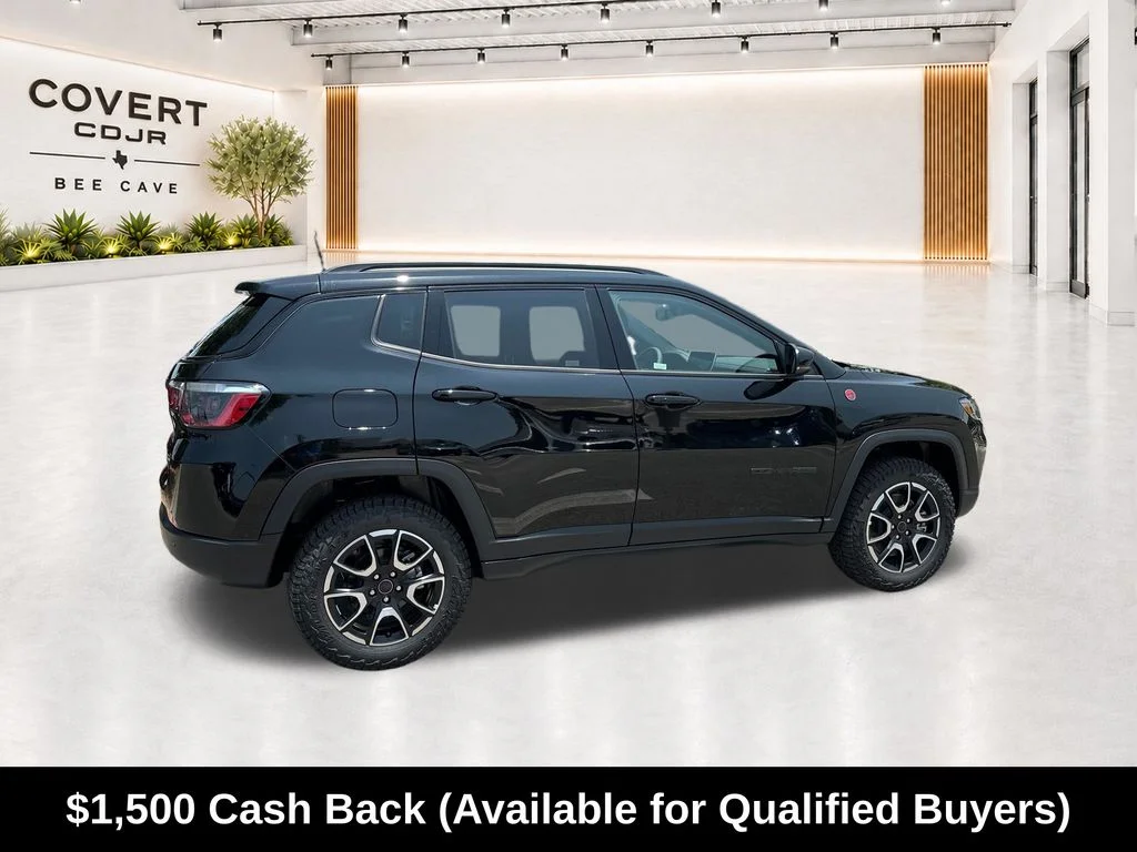 New 2026 Diamond Black Crystal Pearl-Coat Exterior Paint Jeep Trailhawk image 11