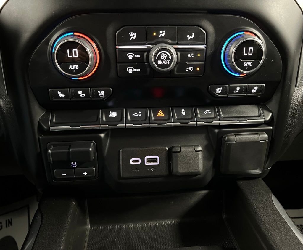 2022 Chevrolet Silverado 3500HD LTZ - Photo 48