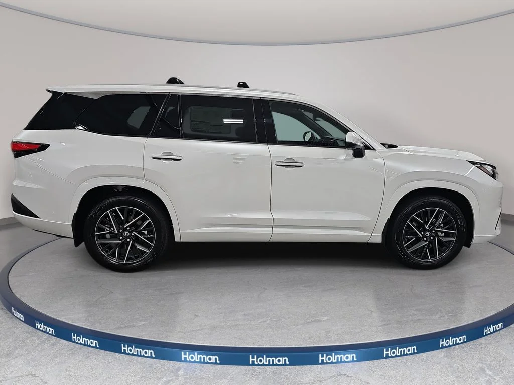 New 2026 Wind Chill Pearl Lexus PREMIUM AWD image 4