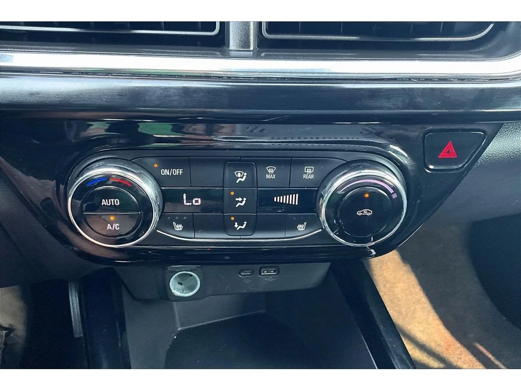 Used 2025 Sterling Gray Metallic Chevrolet 2RS image 21