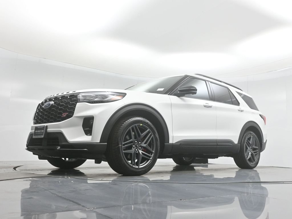 New 2025 Star White Metallic Tri-Coat Ford ST image 50