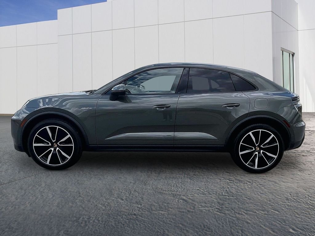 Used 2025 Porsche Macan Base with VIN WP1AA2XA1SL003272 for sale in Oklahoma City, OK