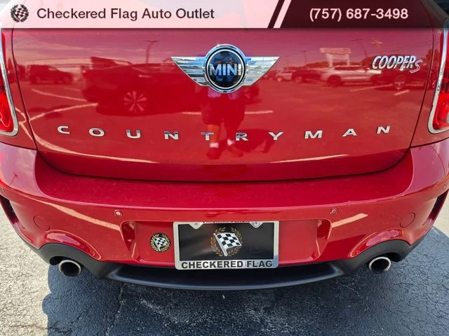 Used 2015 Blazing Red MINI Base image 17