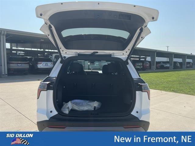 2027 Chevrolet Equinox LT - Photo 7
