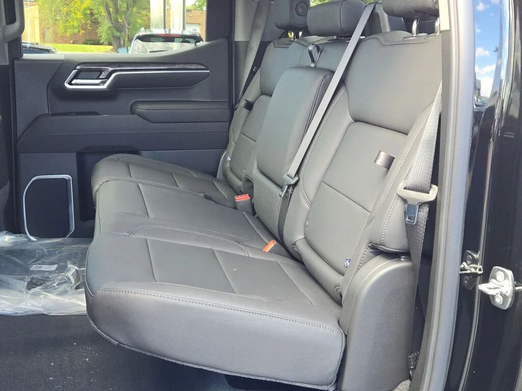 2026 Chevrolet Silverado 1500 LTZ - Photo 20
