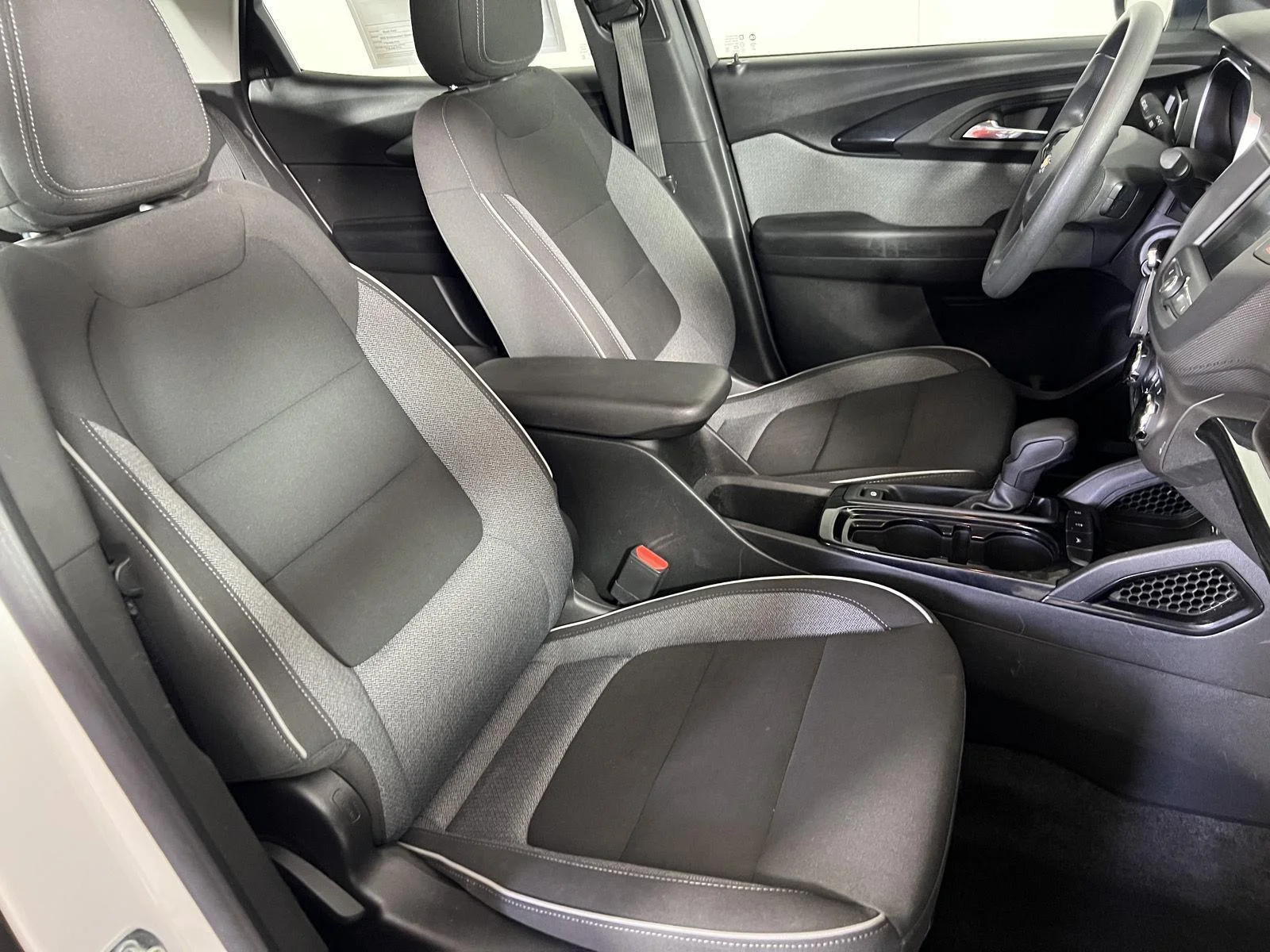 Used 2023 Summit White Chevrolet LS image 23