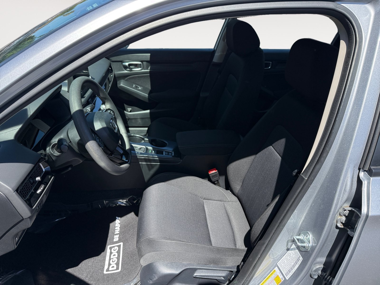 Used 2024 Lunar Silver Metallic Honda LX image 10