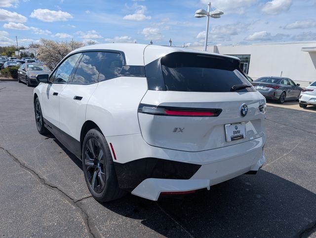 Certified 2023 BMW iX Base with VIN WB523CF01PCL86375 for sale in Glendale, WI