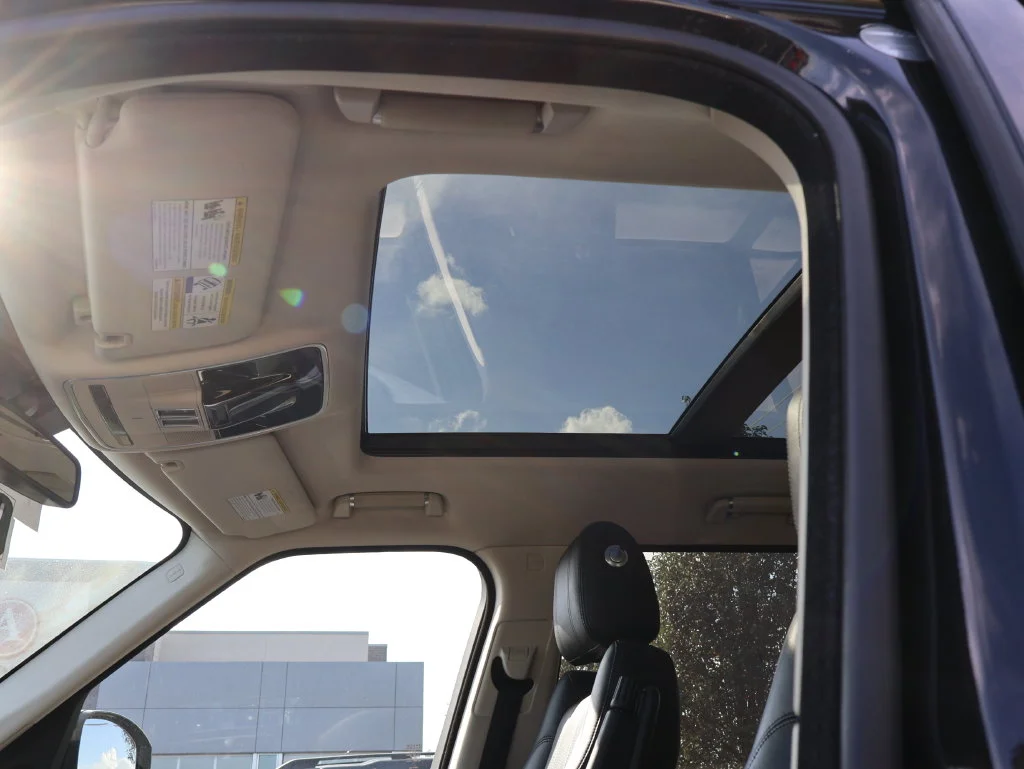 Used 2013  Land Rover HSE image 20