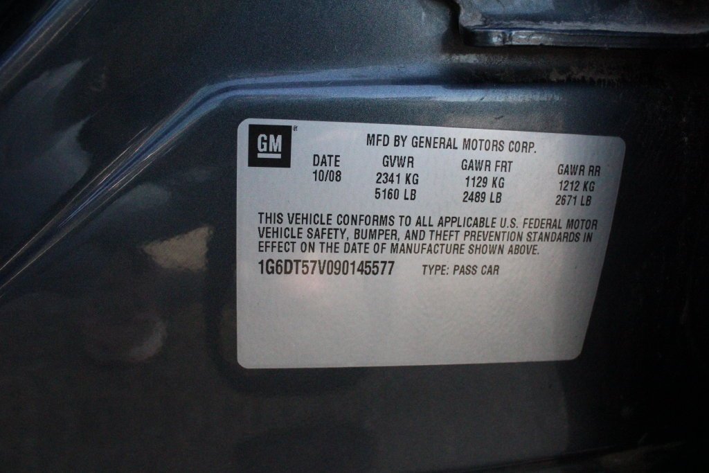 Used 2009 Thunder Gray ChromaFlair Cadillac Base image 38