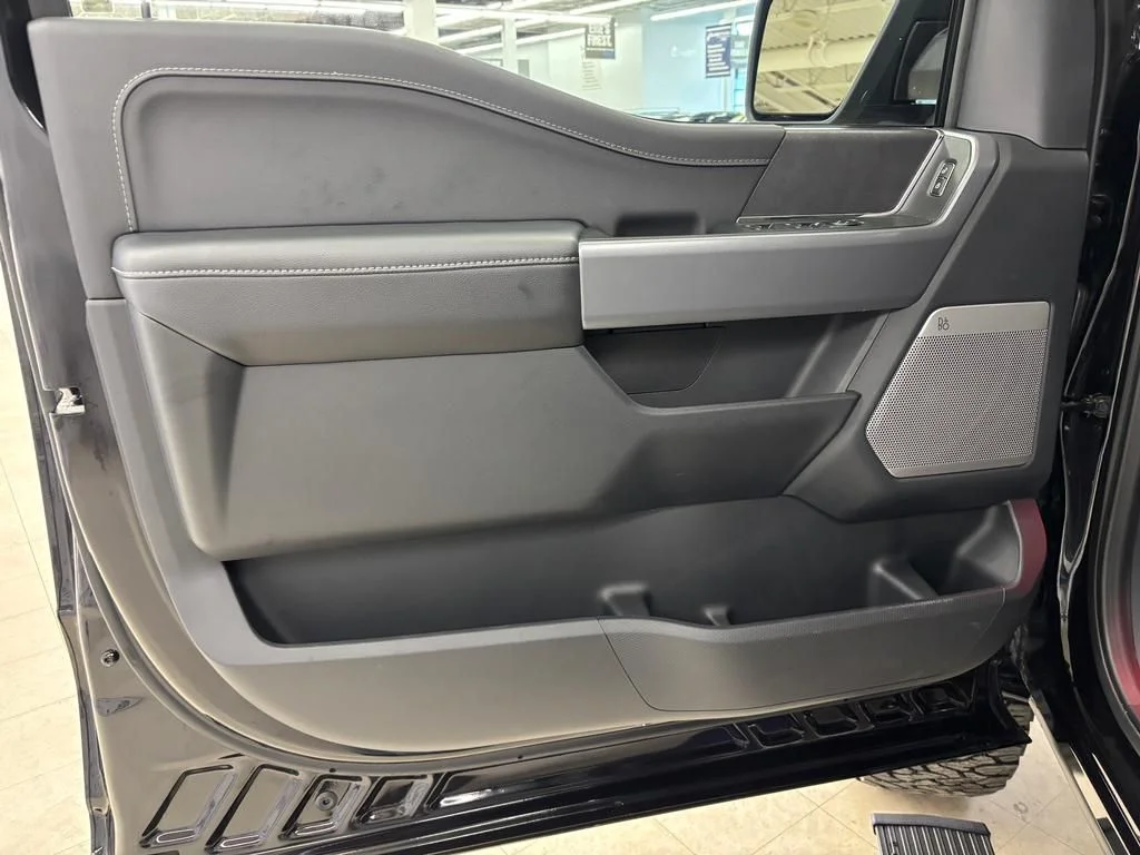 New 2026 Agate Black Metallic Ford XLT image 10