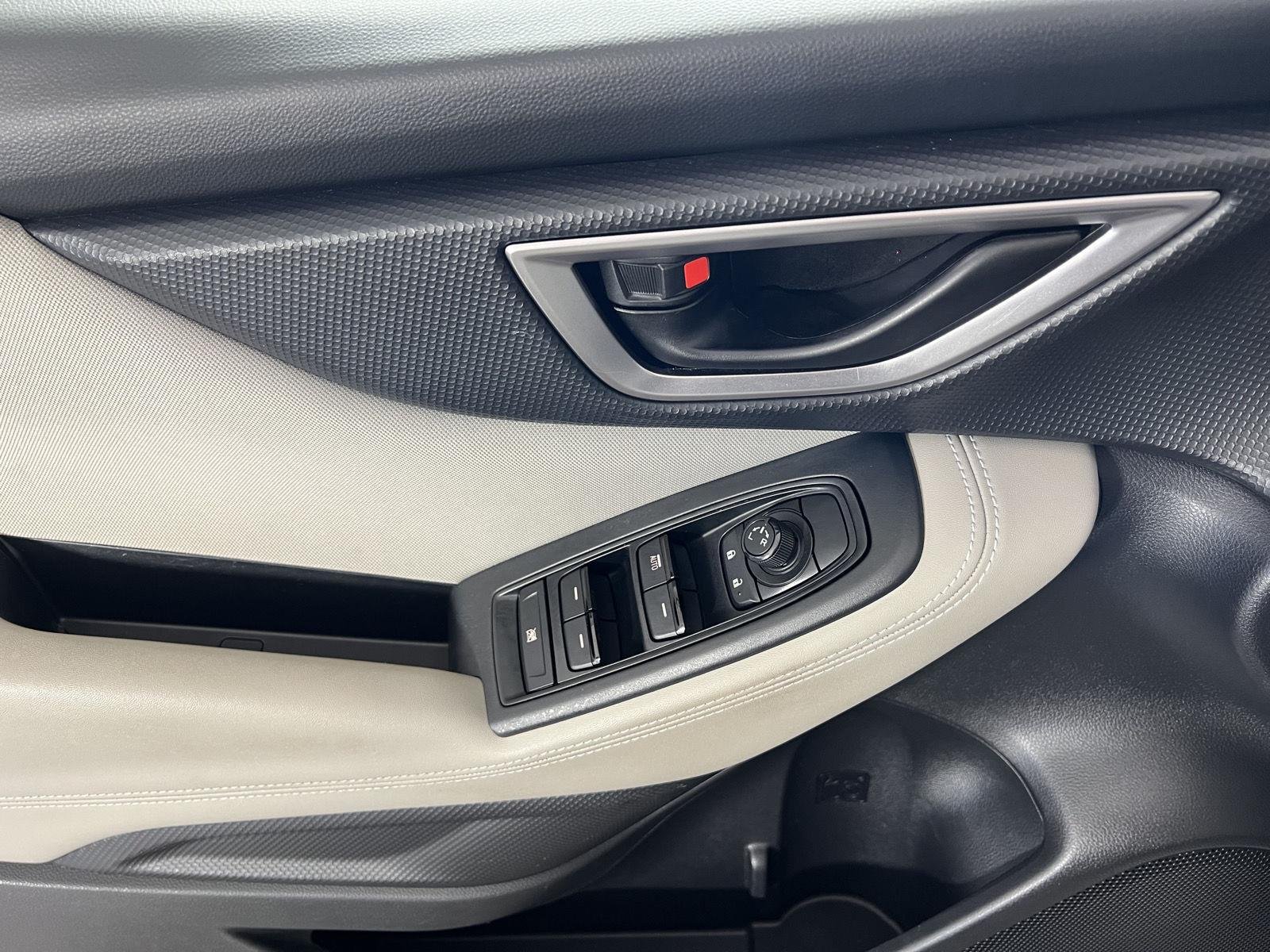 Used 2020 Crystal White Pearl Subaru Base image 6