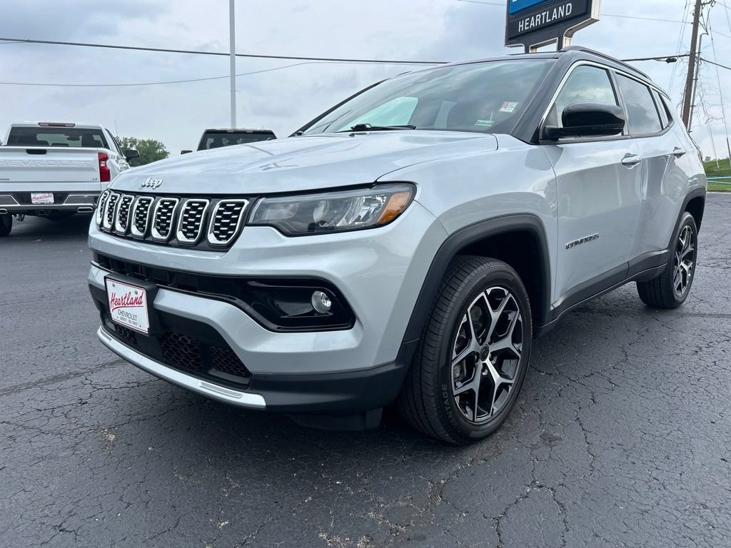 Used 2025 Silver Jeep Limited 4x4 image 1
