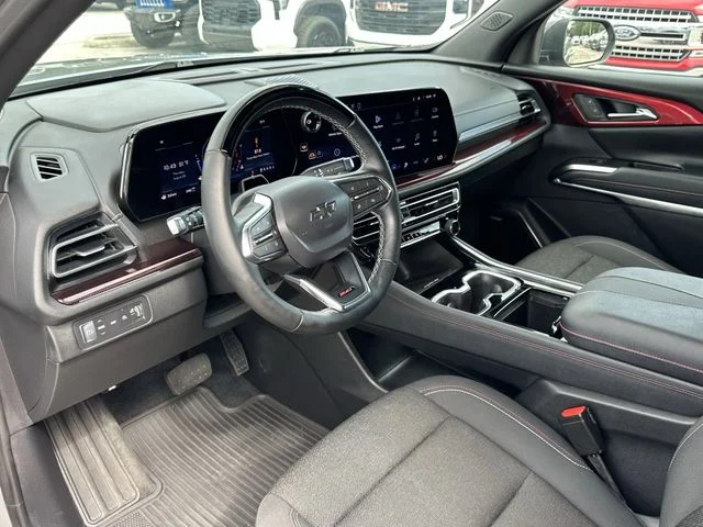 Used 2024 Gray Chevrolet Z71 image 20