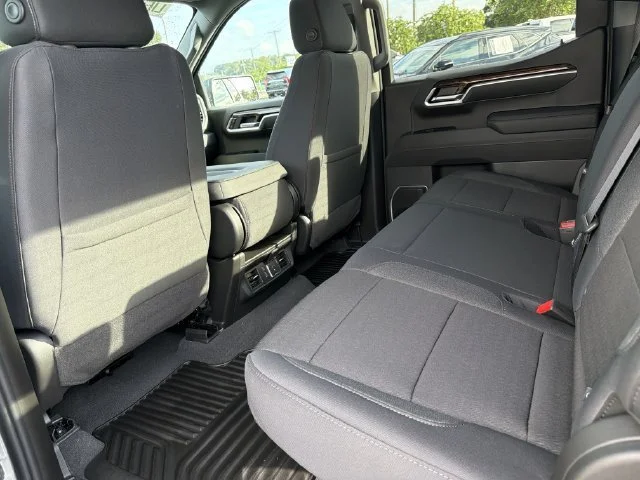 New 2026 Sterling Metallic GMC Elevation image 12