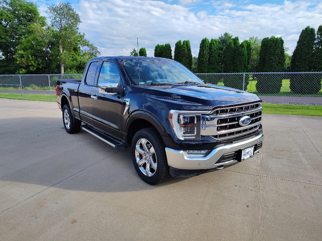 Used 2022 Agate Black Metallic Ford LARIAT image 22