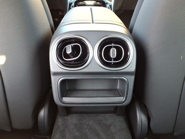 New 2026 White Mercedes-Benz C 300 image 19