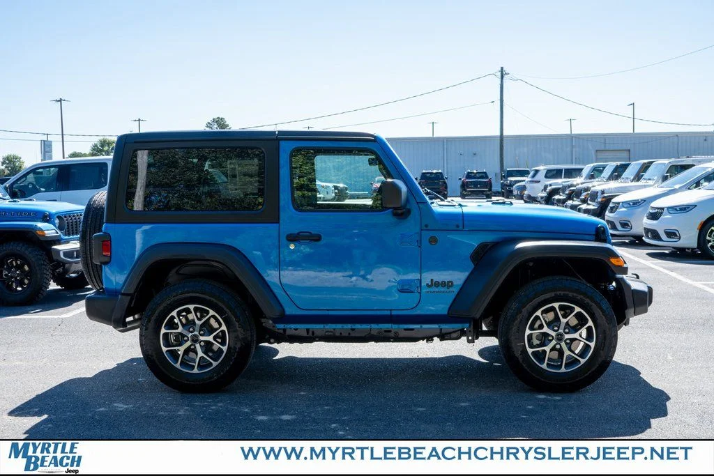 New 2026 Hydro Blue Pearl-Coat Exterior Paint Jeep Sport S image 7