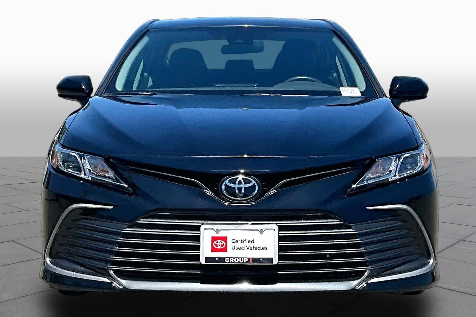 Certified Used 2022 Midnight Black Metallic Toyota LE image 3