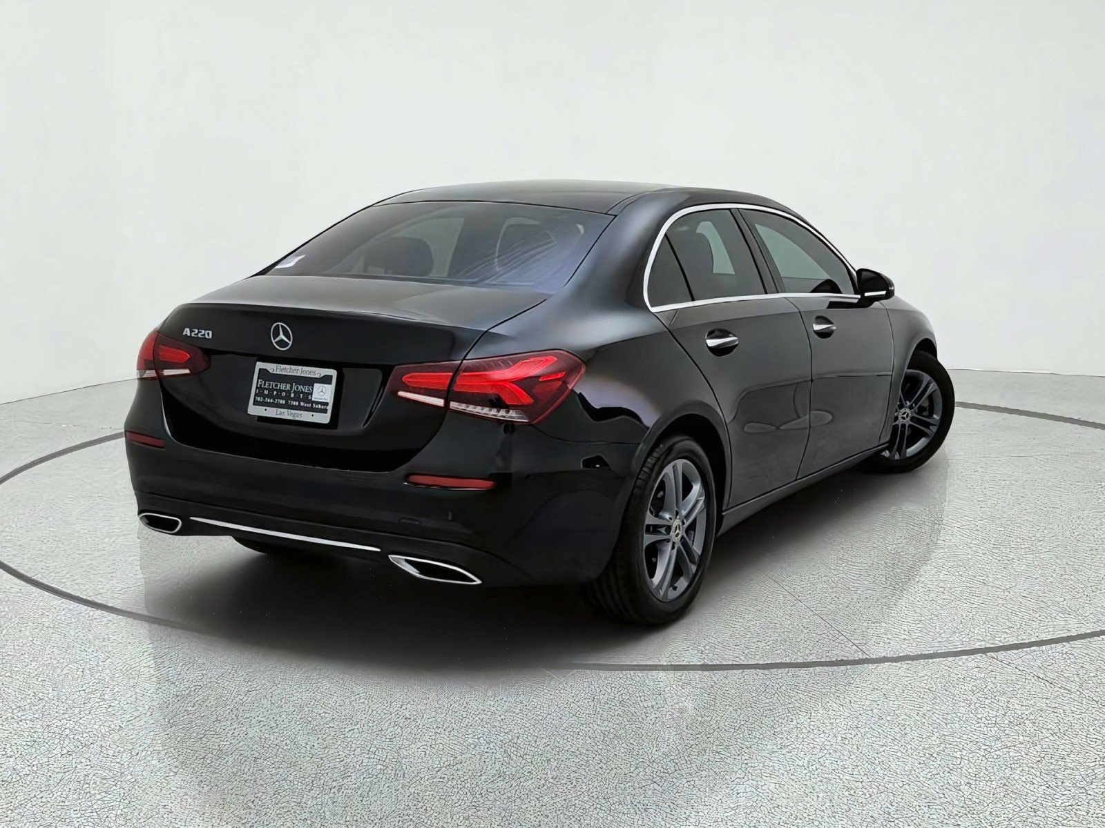 Used 2020 Night Black Mercedes-Benz A 220 image 9