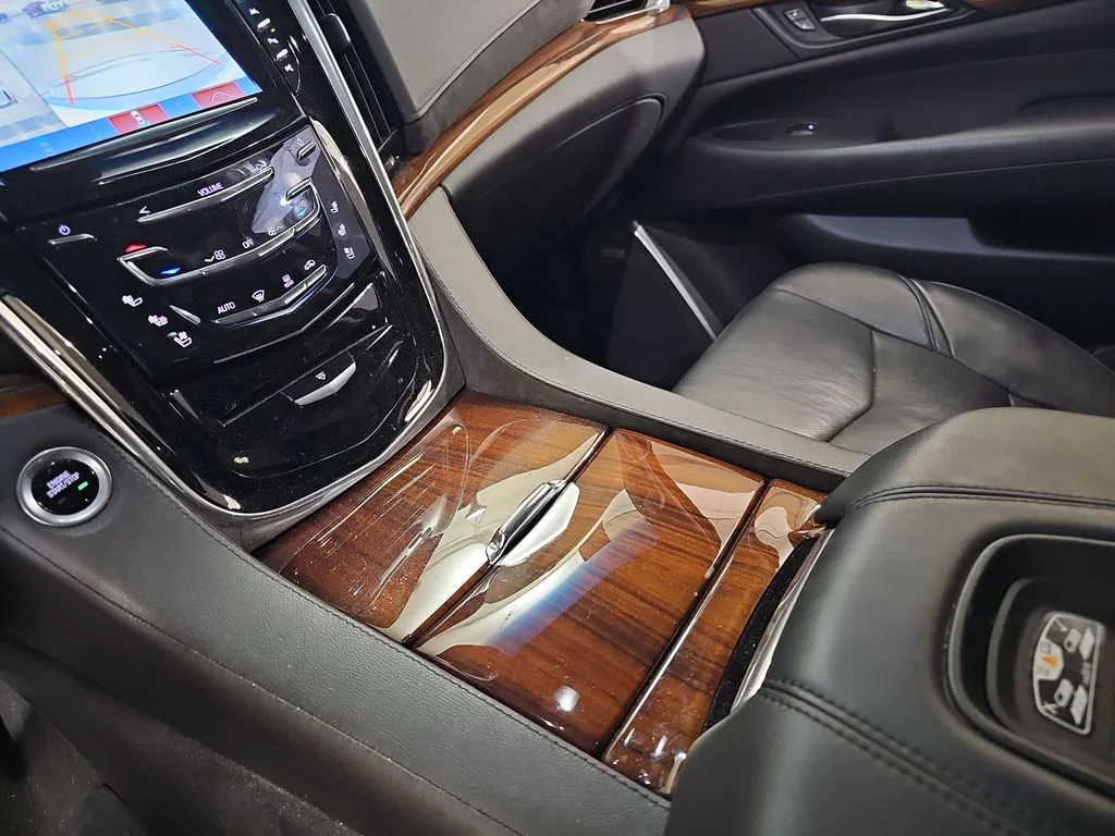 Used 2017 Silver Cadillac Luxury image 27