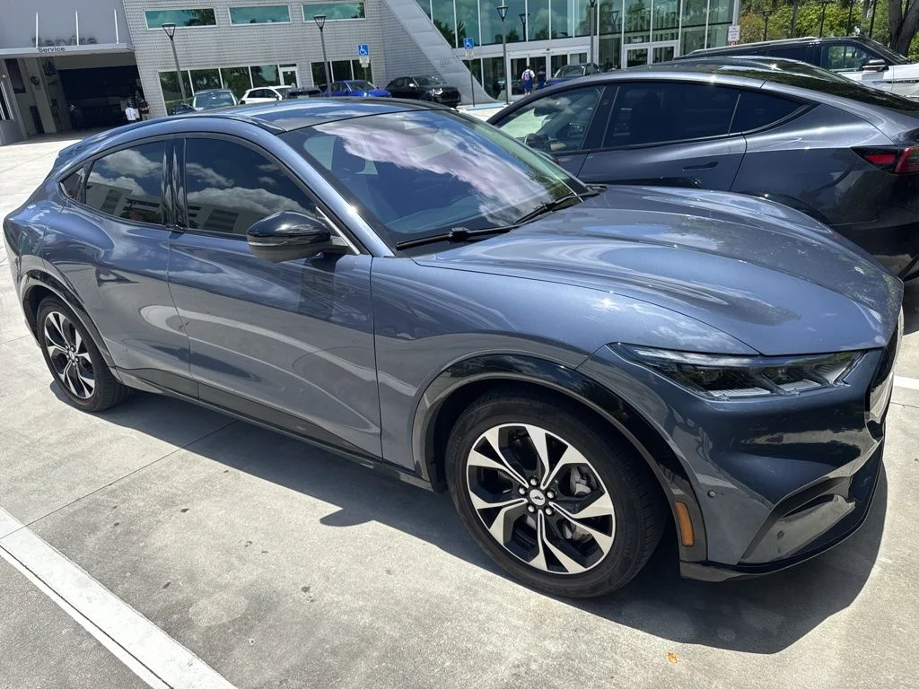 Used 2021 Blue Ford Premium image 2