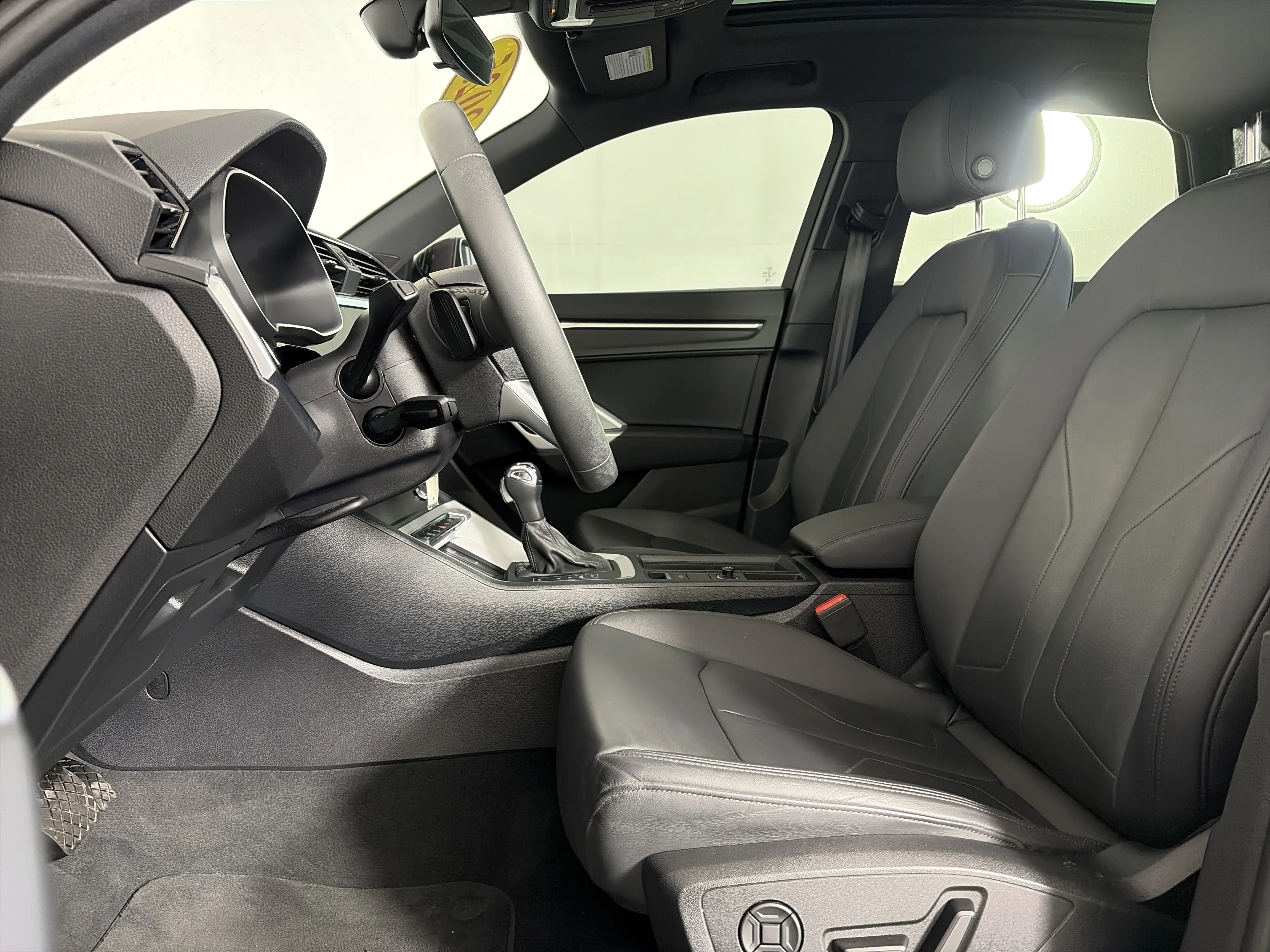 Used 2025 Black Audi S line Premium image 7
