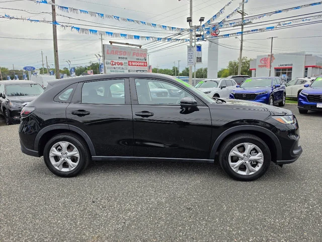 Used 2024 Crystal Black Pearl Honda 5DR AWD LX image 7