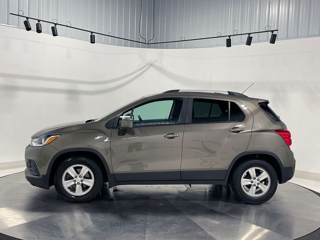Used 2021 Gray Chevrolet LT image 14