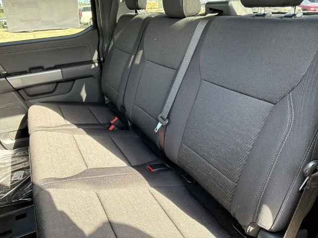New 2026 Agate Black Metallic Ford XLT image 40